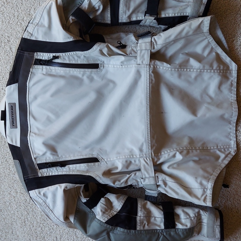 Ladies First Gear motorcycle jacket - Picture 4 of 5